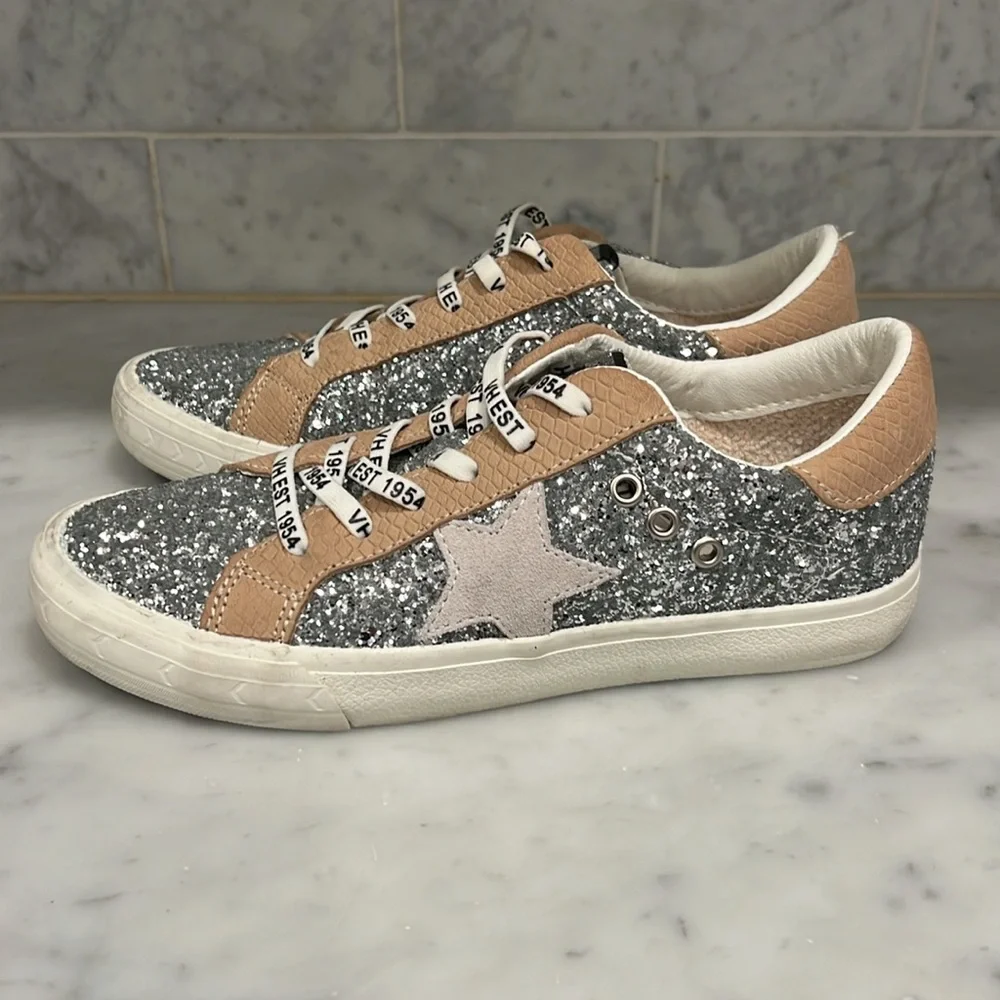 Vintage Havana Silver‎ Glitter Tan Star Sneakers Sz 8